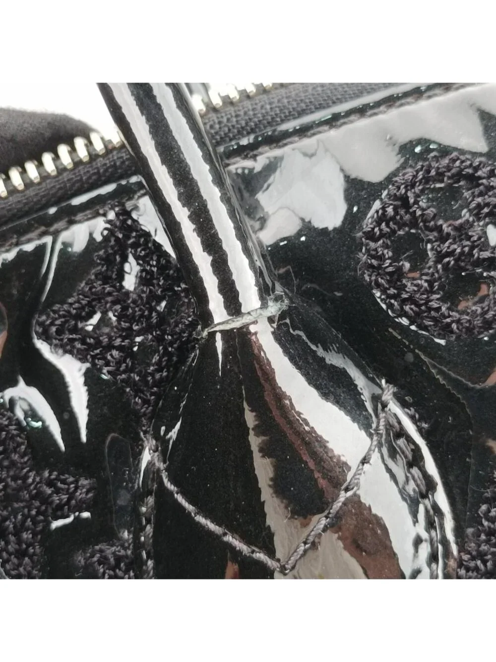 Louis Vuitton Lockit Noir Vernis Embroidery